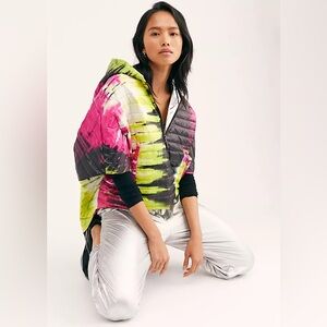 Free People x THINK ROYLN Heroine Cropped Tie Dye Puffer Jacket Poncho XS/S